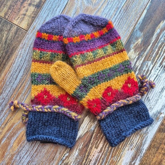 NWoT Icelandic Design Newari Hand Knit In Nepal 100% Wool Nordic Mittens - Picture 1 of 6